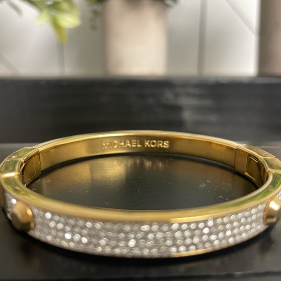 New - Picture 4 of 4